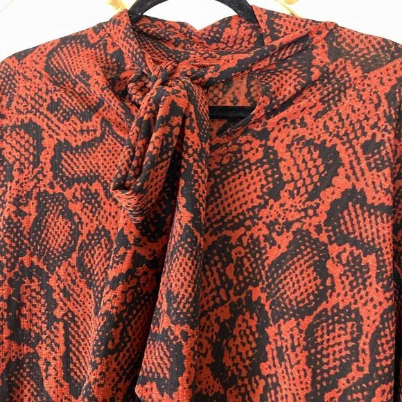 NINE WEST | Slinky Mockneck Red Snake Print Blouse P506 - Picture 7 of 8